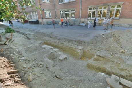 Szenzációs régészeti lelet került elő az iskolaudvar felújítása közben